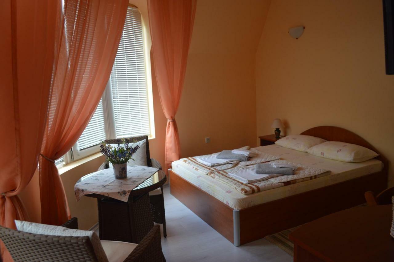 Hotel Dimana Chernomorets Exterior foto